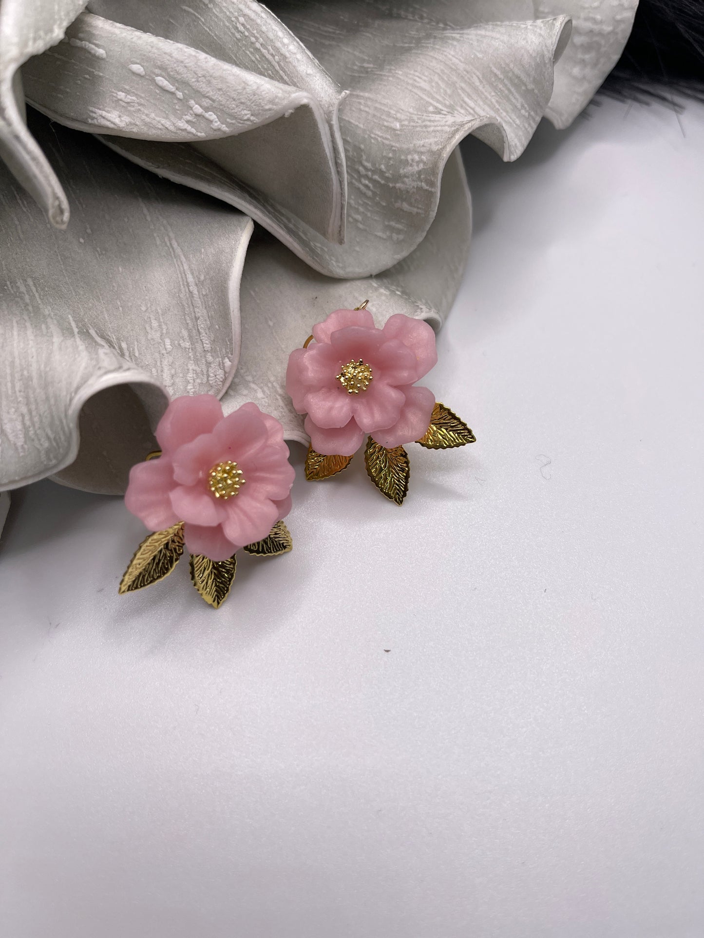Kenge pink with gold leaves